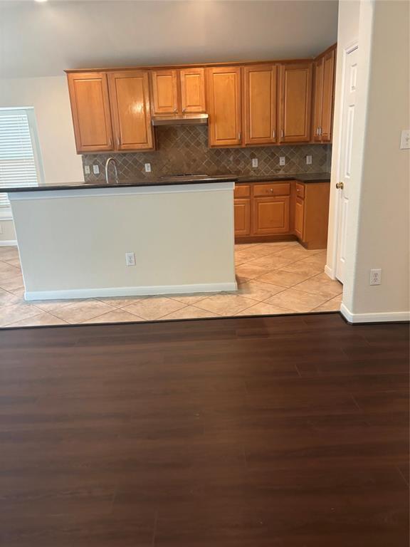 Foto del edificio - 4323 Country Oaks Ct