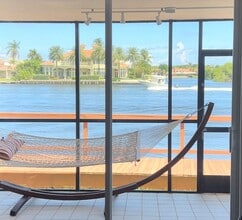 Building Photo - 710 NE 7th St