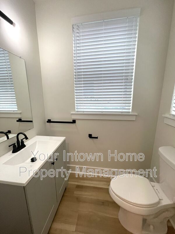 Foto del edificio - 1133 West Marietta St NW