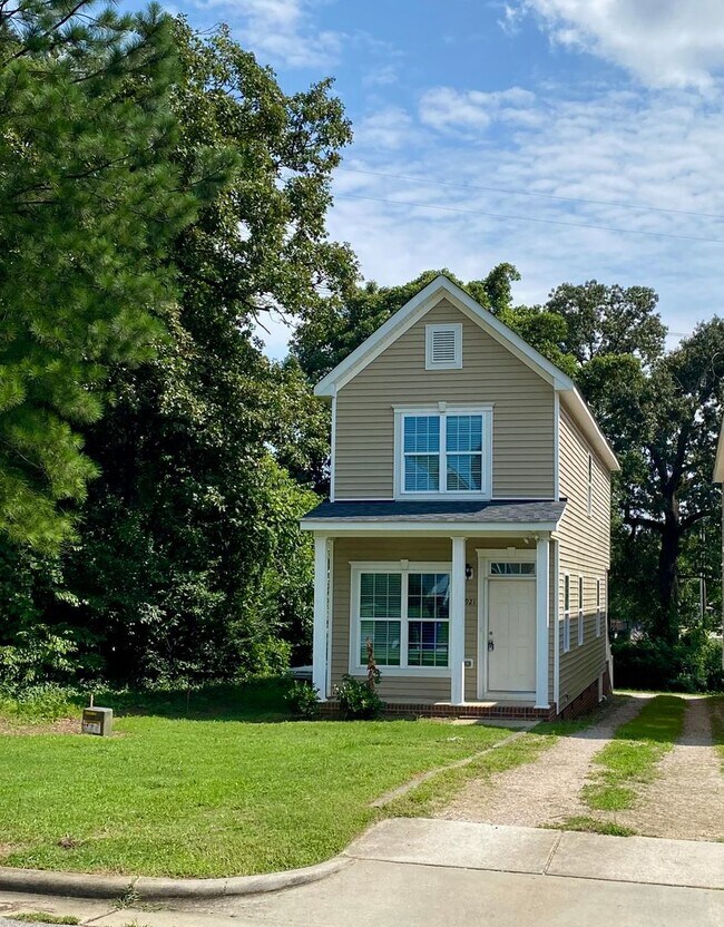 Foto del edificio - 3921 Lexington Dr