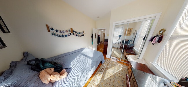 Foto del edificio - 235 Freeman St