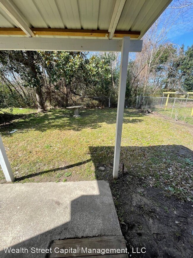 Building Photo - 2 br, 1 bath House - 1930 Cleo St