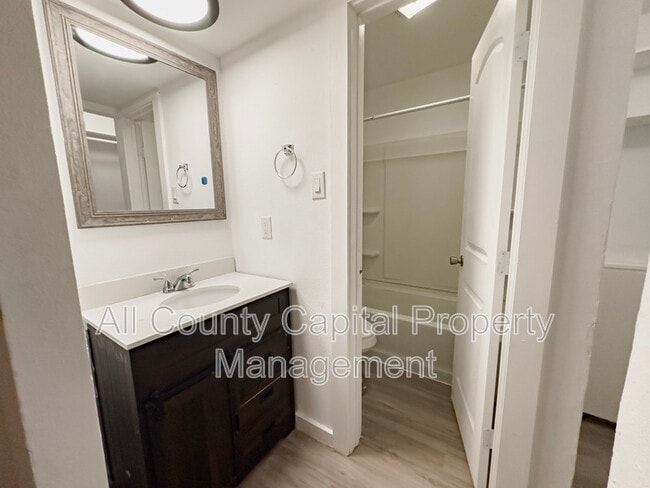 Building Photo - 4501 Witham Ln