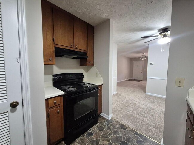 Foto del edificio - 408 Waterbury Dr