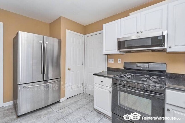 Building Photo - 5325 Linsey Lakes Dr