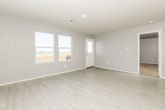 Building Photo - 347 Agave Cir