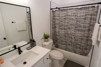 Building Photo - 8703 Wileyvale Rd