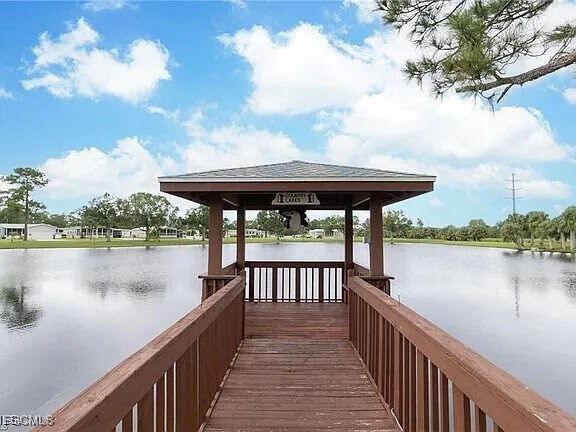 Foto del edificio - 5370 Country Field Cir