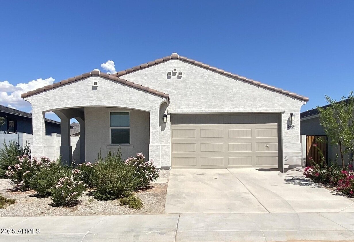 Foto principal - 24620 W Mohave St