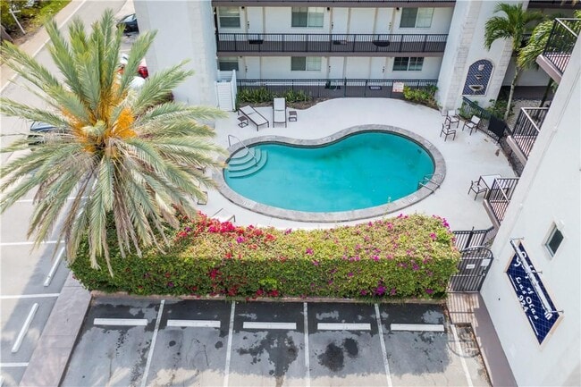 Pool Area - 924 SE 2nd St
