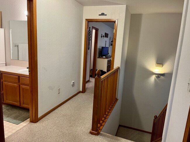 Foto del edificio - 1010 Winona Cir