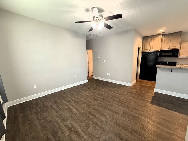 Foto del edificio - 2802 Miller Ave