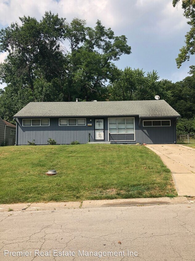 Primary Photo - 3 br, 1 bath House - 8 W 90th Terrace