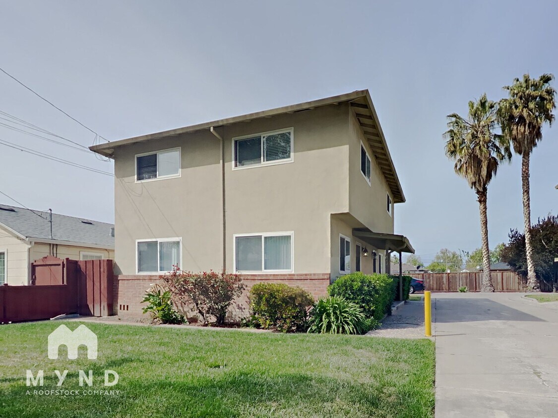 Foto principal - 817 N 15th St