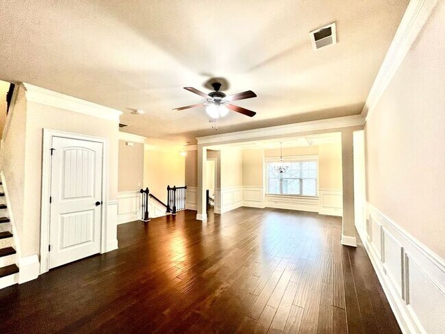 Foto del edificio - 1040 Jardin Ct