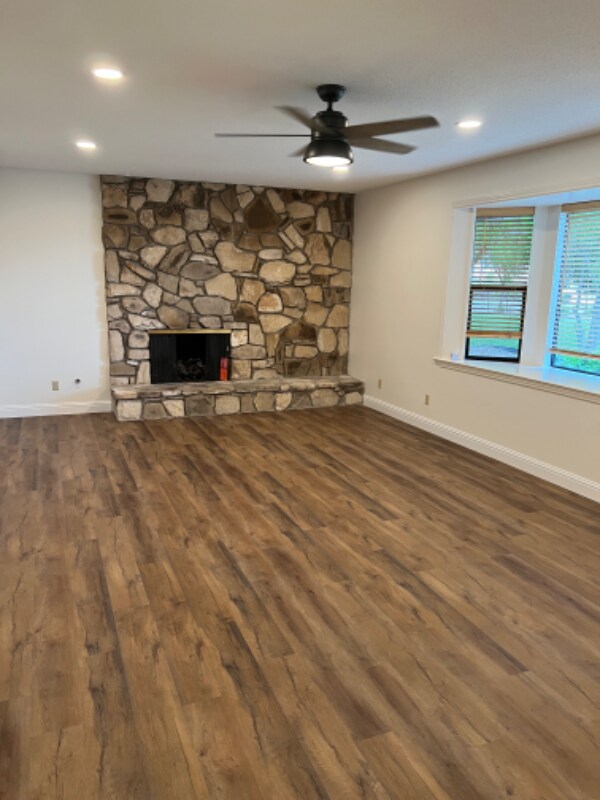 Building Photo - 3994 Club House Rd