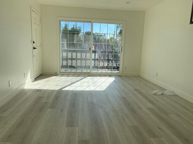 Building Photo - 3140 Helms Ave