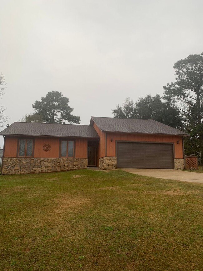 Foto del edificio - 3 br, 2 bath House - 103 Michelle Court
