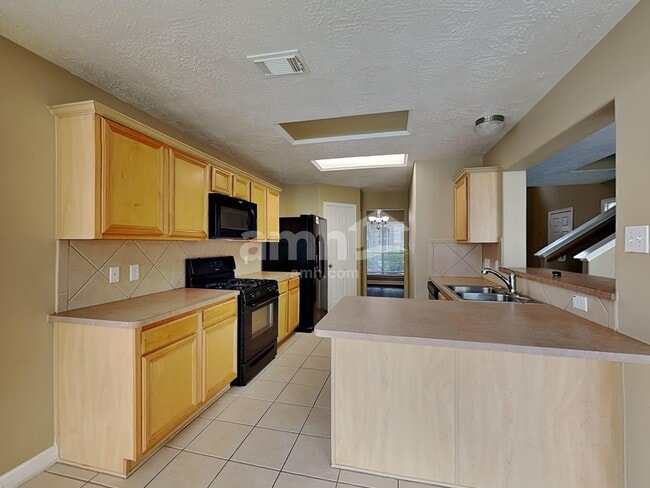 Foto del edificio - 26881 Armor Oaks Dr