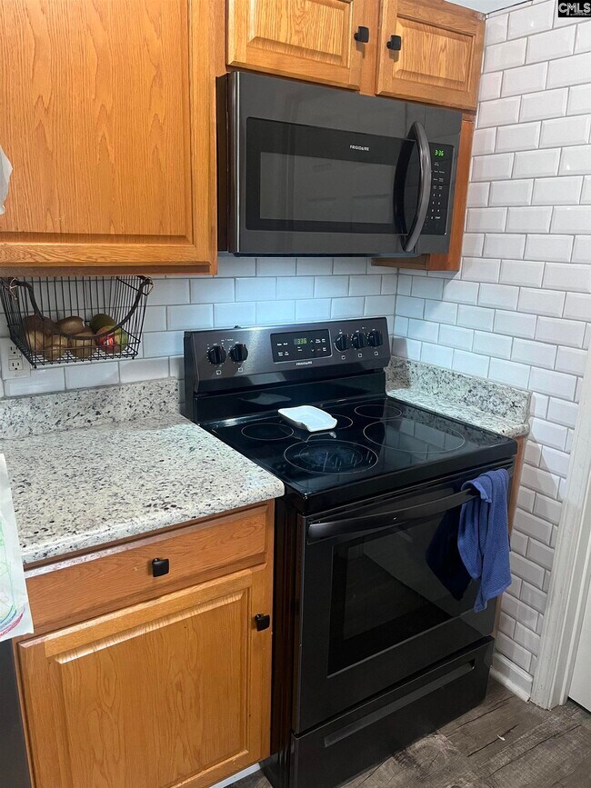 Foto del edificio - 610 Crystal Springs Dr