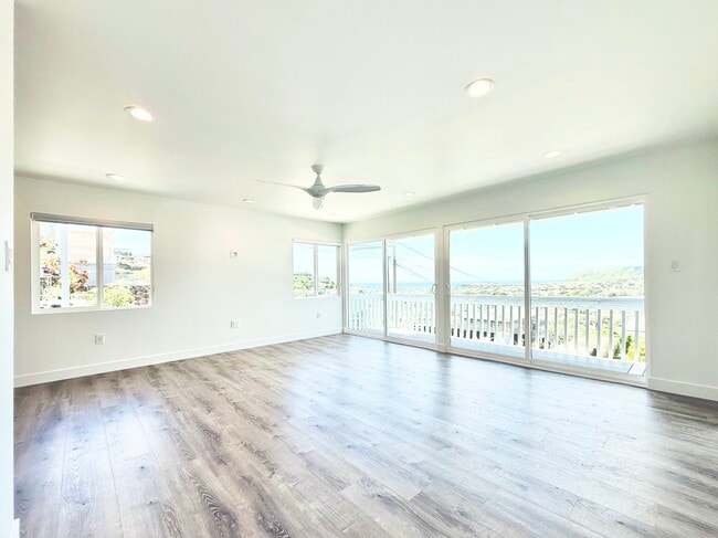 Building Photo - 1532 Anuhea Pl