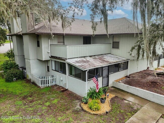 Building Photo - 1931 Dipol Courtway