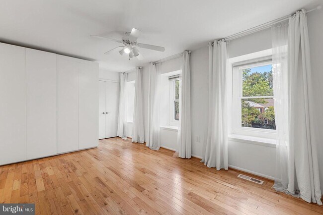 Foto del edificio - 7547 Coddle Harbor Ln
