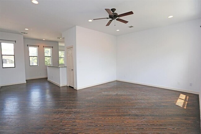 Foto del edificio - 4104 McKinney St