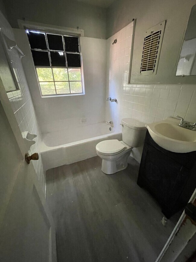 Foto del edificio - Cozy 2/1 Home