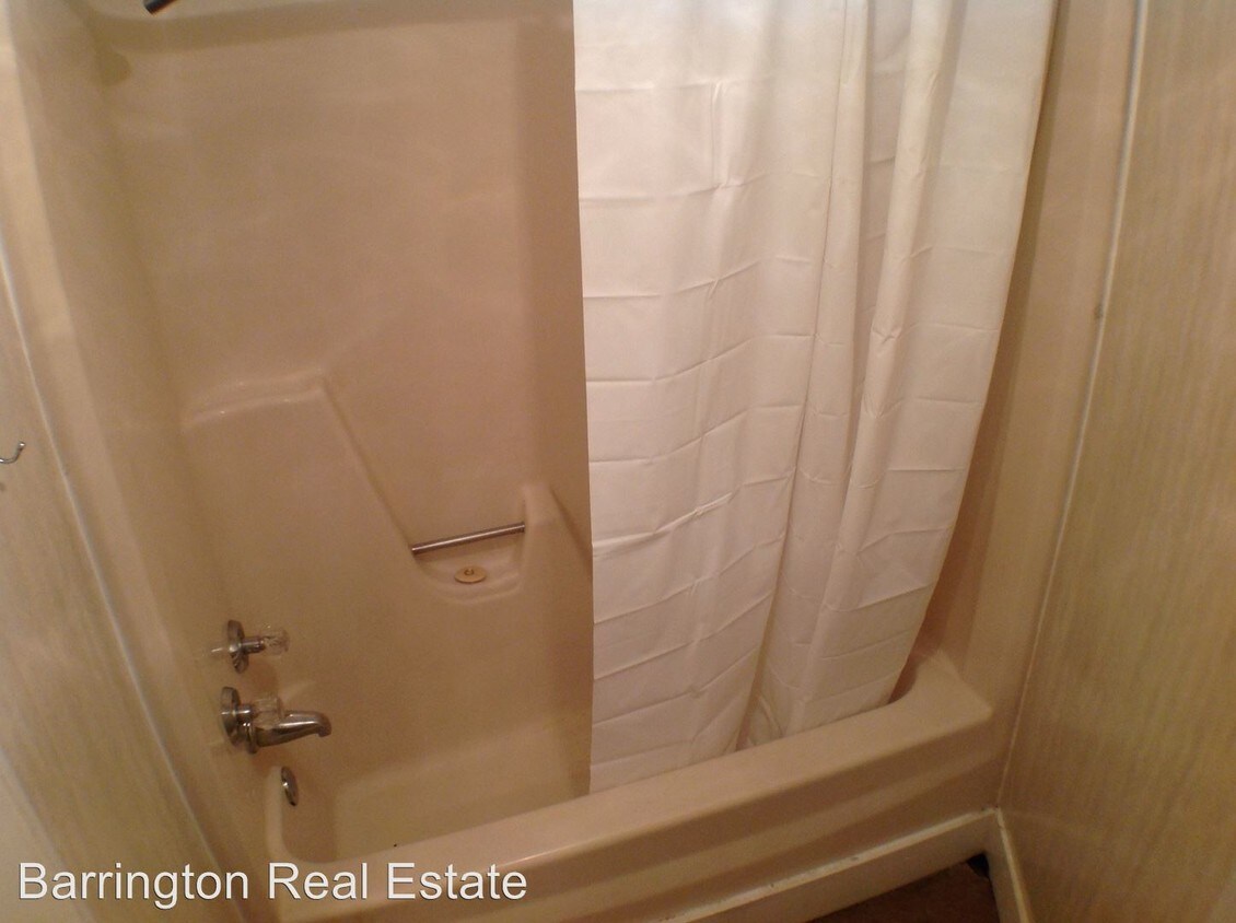 Foto del edificio - 3 br, 1 bath House - 1469 Auburn Avenue
