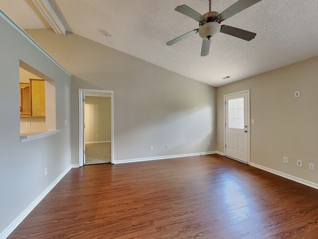 Building Photo - 409 Bridgestone Dr