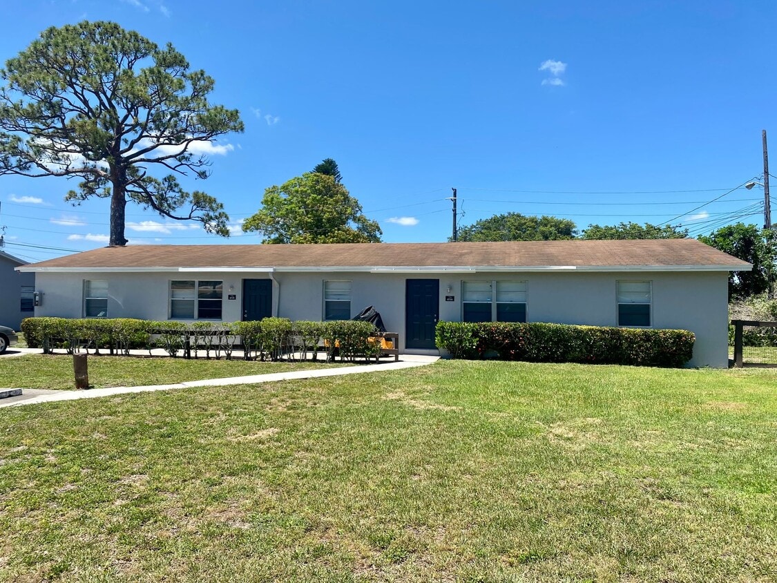 Primary Photo - 3 Bedroom Duplex