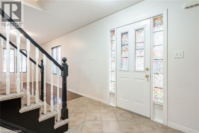 Building Photo - 7 Southside Pl