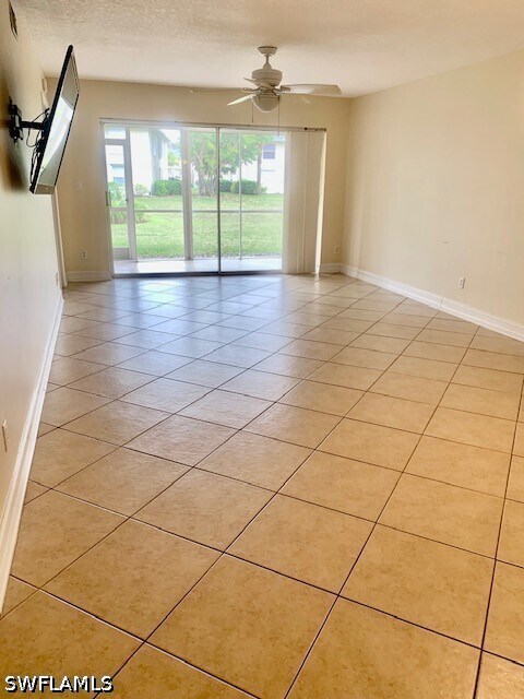 Foto del edificio - 729 Landover Ct