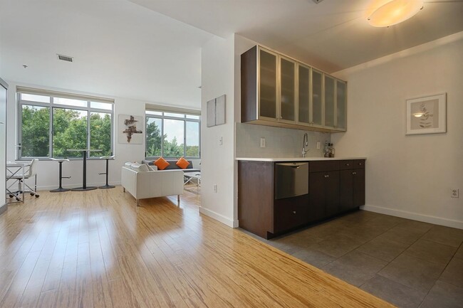 Building Photo - 25 McWilliams Pl