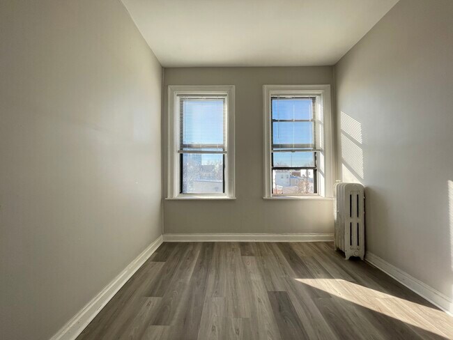 Building Photo - 226 Academy St