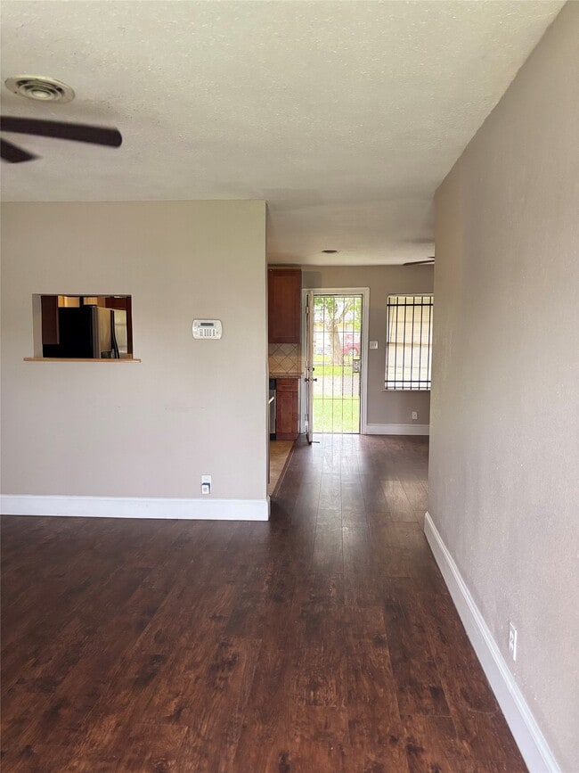 Building Photo - 5631 Groveton St