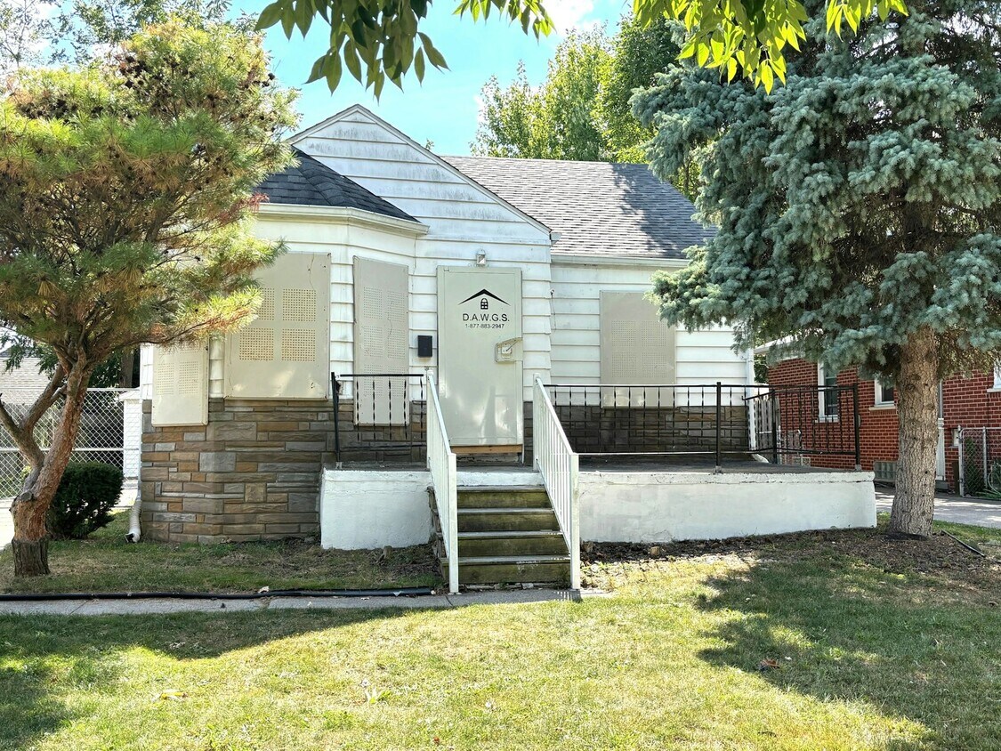 Foto principal - 20624 Washtenaw St