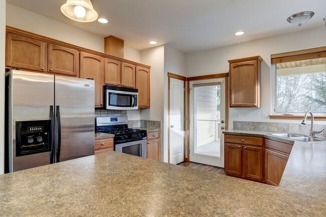 Foto del edificio - 3-bedroom, 2-bathroom single-level home