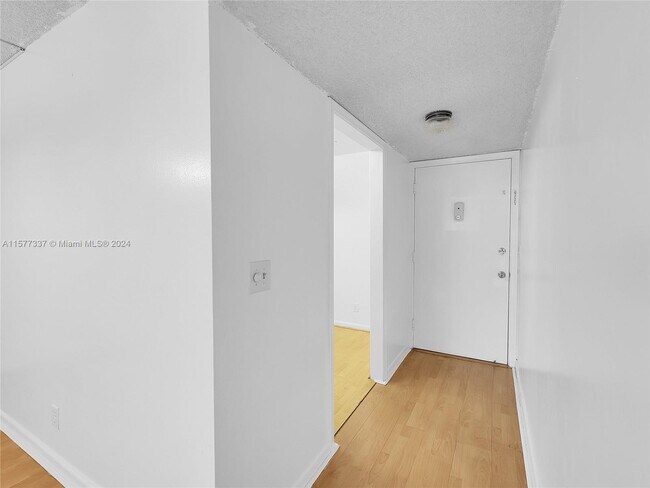 Foto del edificio - 22605 SW 66th Ave