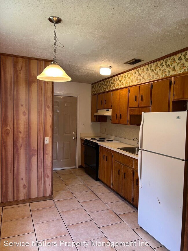 Building Photo - 2 br, 1 bath House - 928 Bremen Avenue Unit B