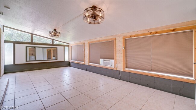 Foto del edificio - 1740 Sunset Pl