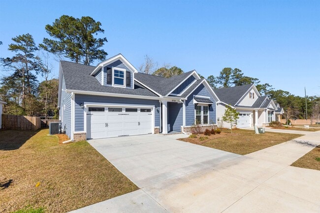 Building Photo - 8756 Glen Oak Trail
