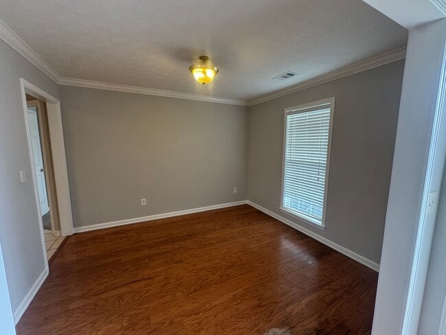 Building Photo - 7002 Oak Side Ct