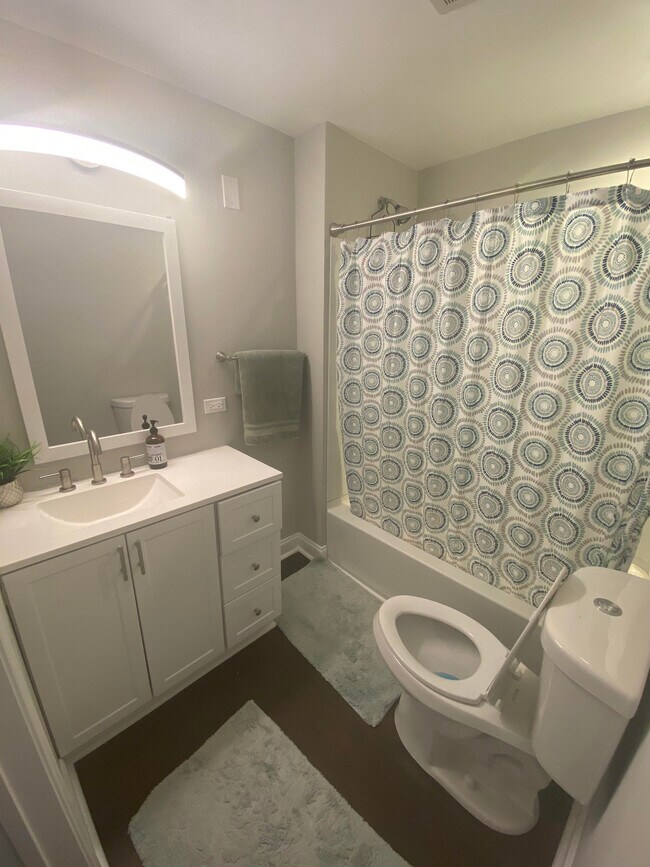 Bathroom - 5214 Kramme Ave