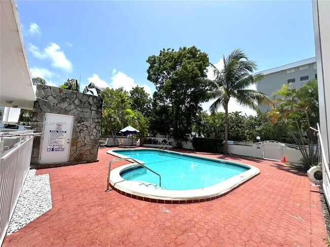 Foto del edificio - 1075 93rd St