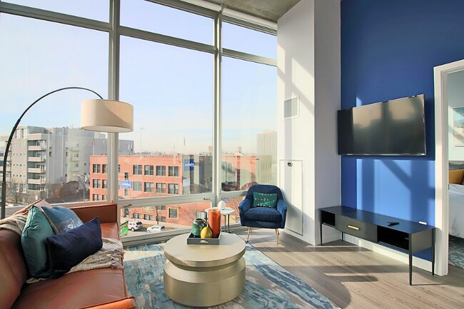 Photo - 722 N Morgan St (Chicago, IL) Apartment