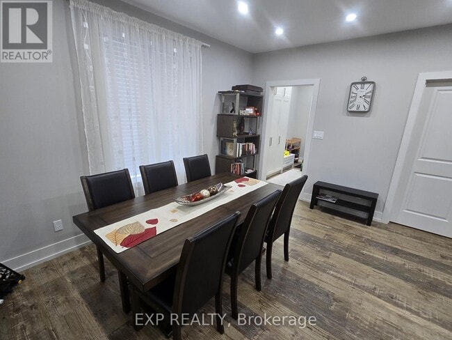 Building Photo - 4355 Simcoe St