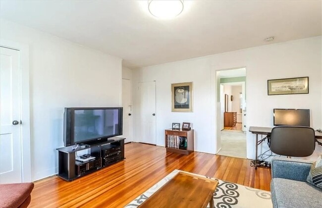 Living Room - 17 Whittlesey Ave