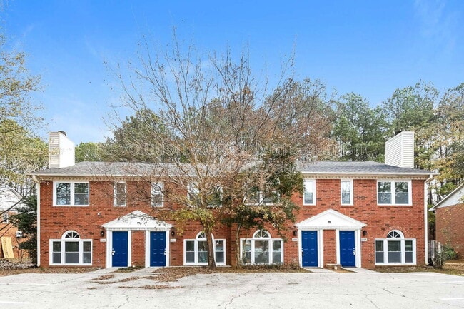 Photo - 1305 Sweet Pine Dr House